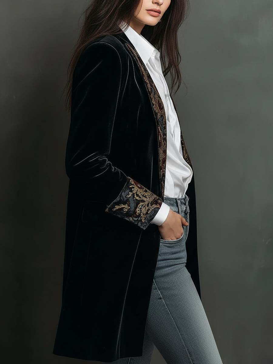 Clementina | Blazer Ajustado con Estampado Barroco Negro