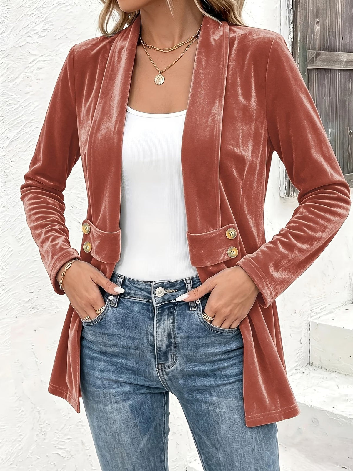 Pilar | Cárdigan de Terciopelo con Lengüeta de Botones