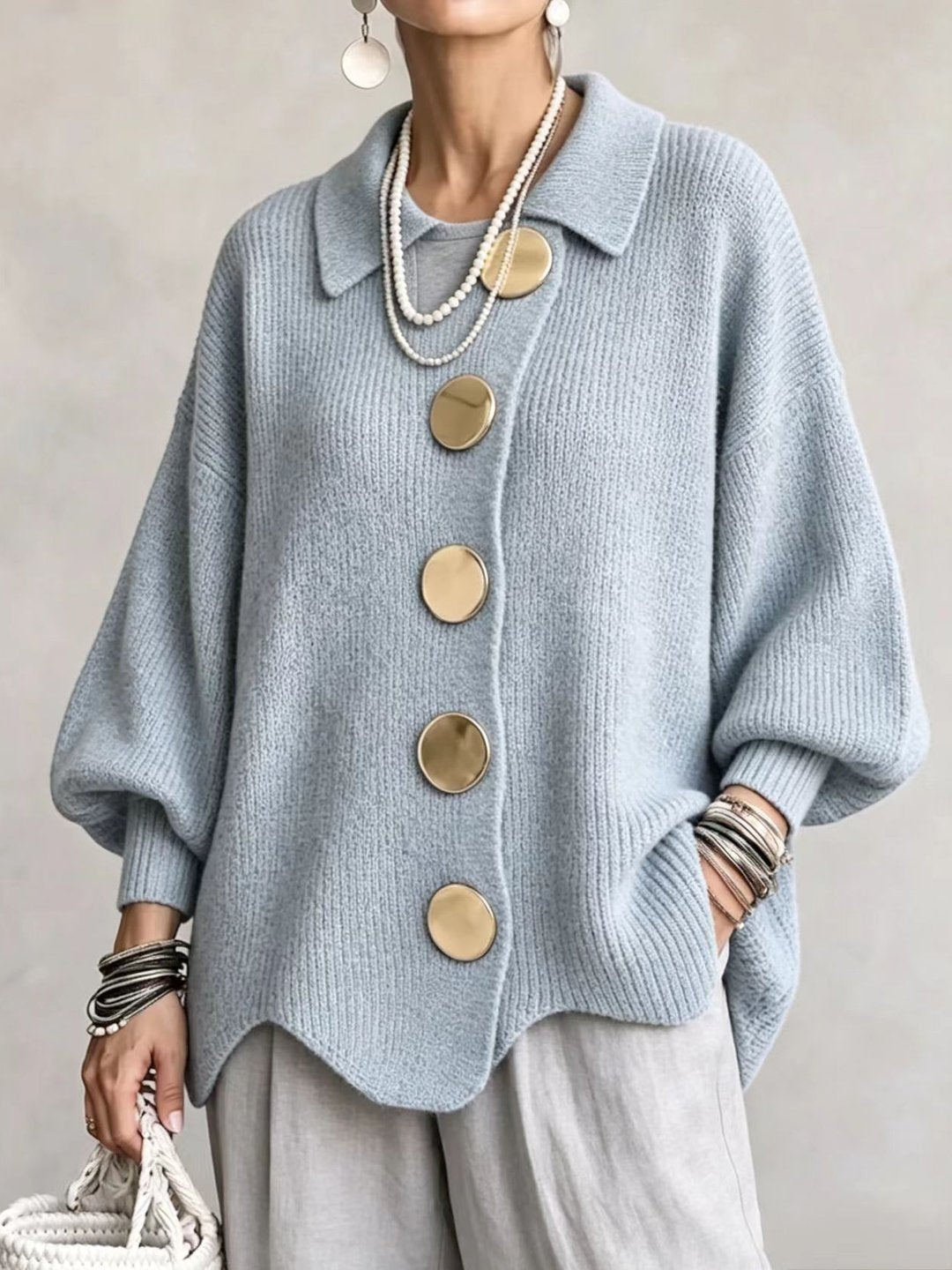 Stefania | Cárdigan Oversize con Cuello y Botones Metálicos