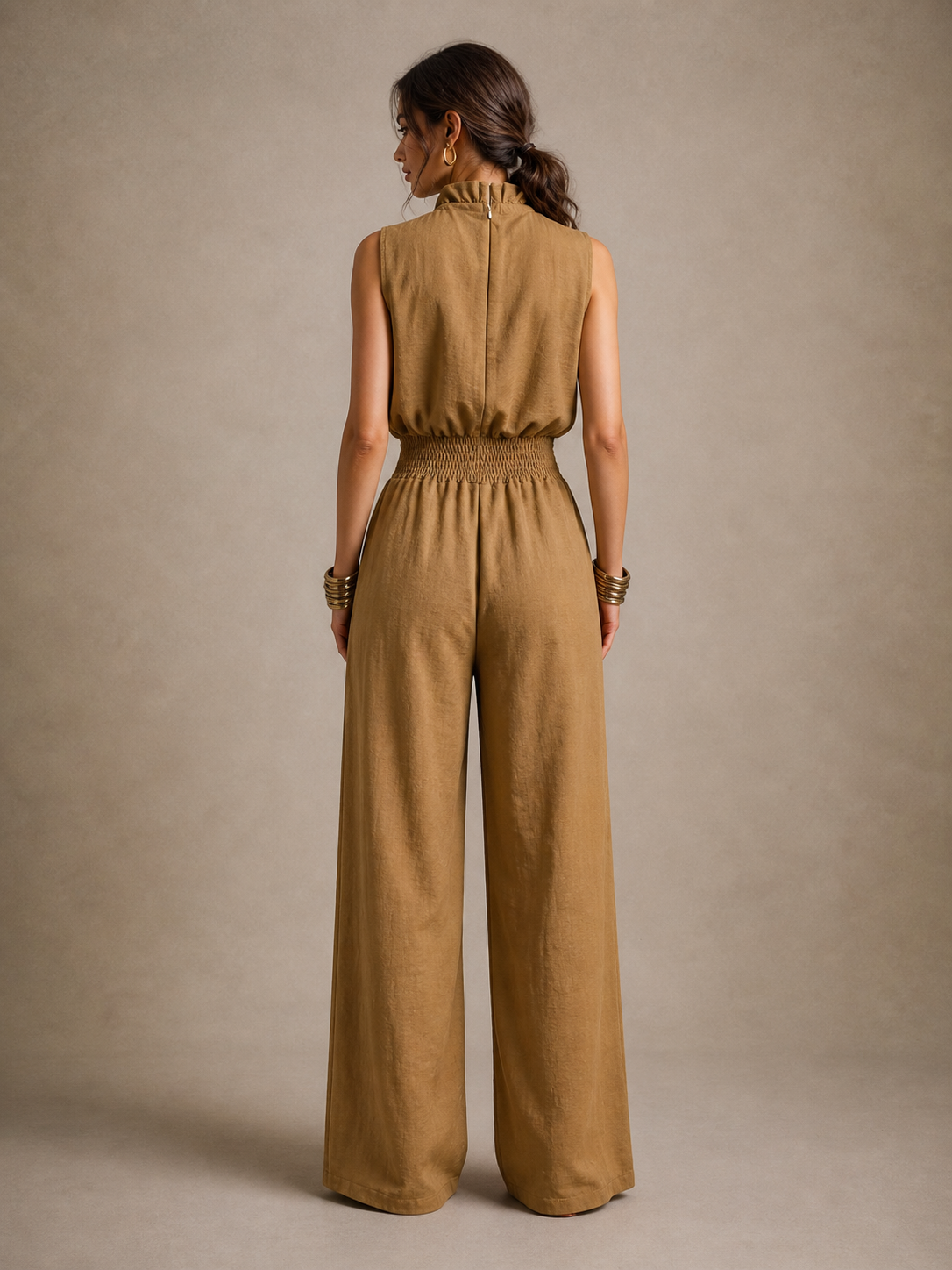 Serena | Mono Color Camel con Cuello Alto Anudado y Pierna Ancha