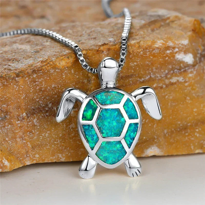 Collar con Colgante Tortuga en Ópalo Verde