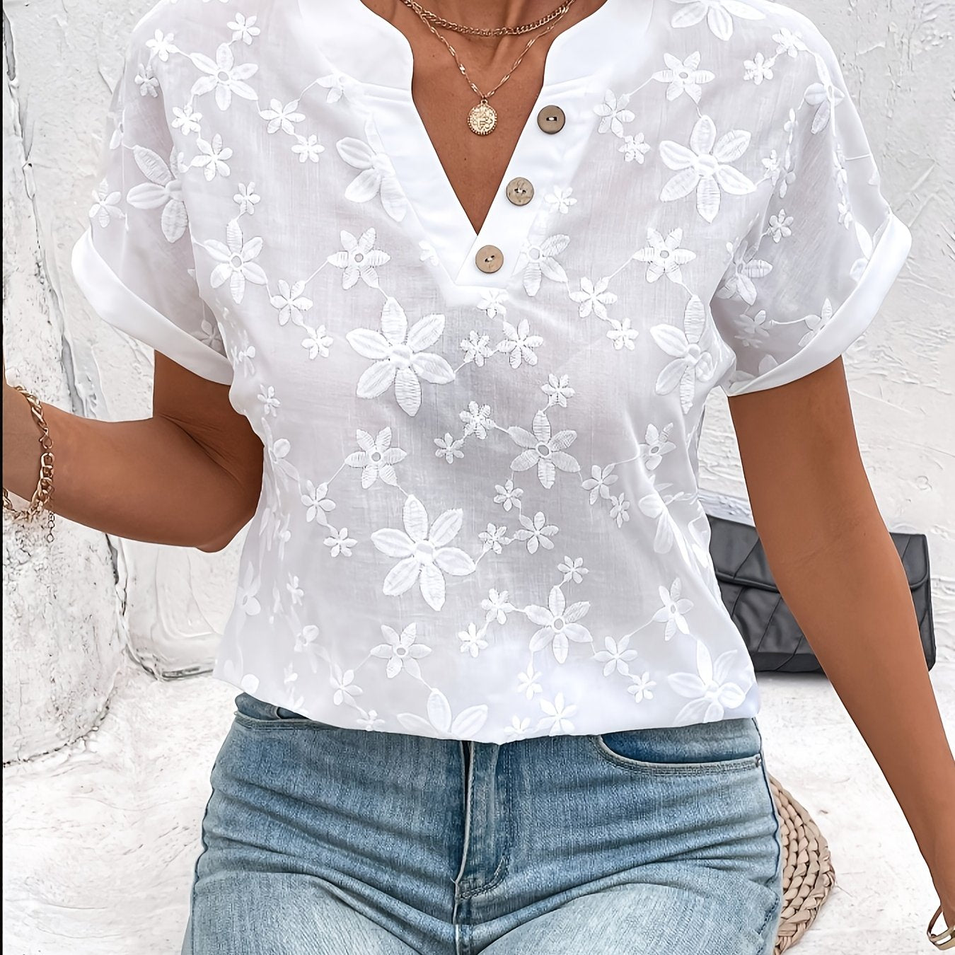 Camelia | Blusa Floral con Cuello en V para Mujeres