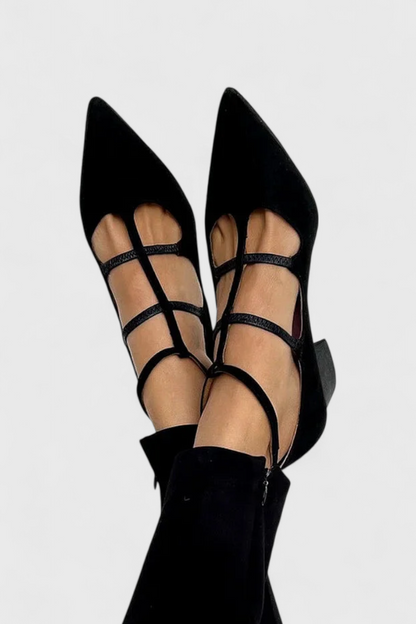Leonor| Zapatos de Tacón Negro con Punta Afilada y Correa Elegante