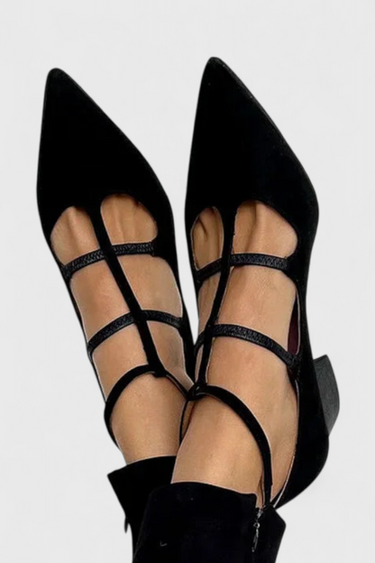 Leonor| Zapatos de Tacón Negro con Punta Afilada y Correa Elegante