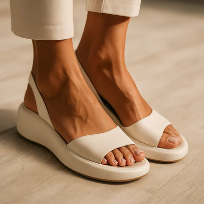Nora │ Sandalias abiertas y antideslizantes