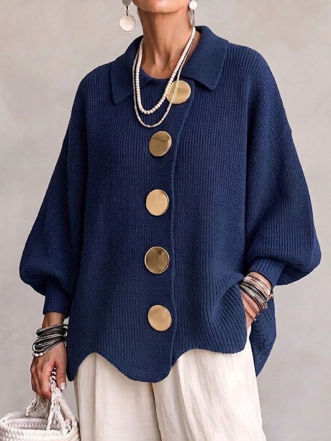 Stefania | Cárdigan Oversize con Cuello y Botones Metálicos