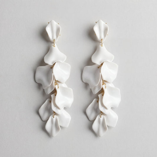Pendientes de Gotas con Pétalos de Orquídea